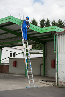 Двухсекционная универсальная лестница stabilo 2х12